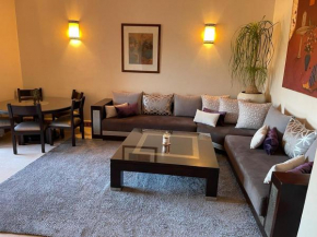 Superbe appartement avec piscine et jardin